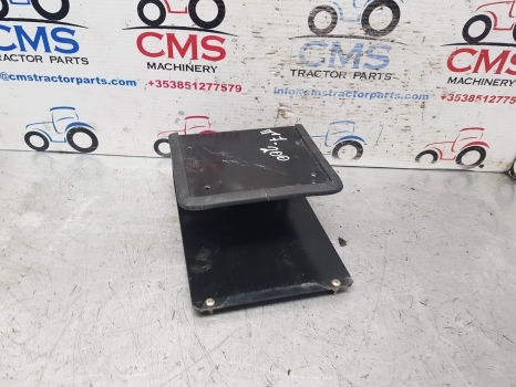 Case Maxxum, Puma New Holland T6, T7.200 Ecu Holding Bracket 87314581, 51622452 - Блок управления для Тракторов: фото 2 Case Maxxum, Puma New Holland T6, T7.200 Ecu Holding Bracket 87314581, 51622452 - Блок управления для Тракторов: фото 2