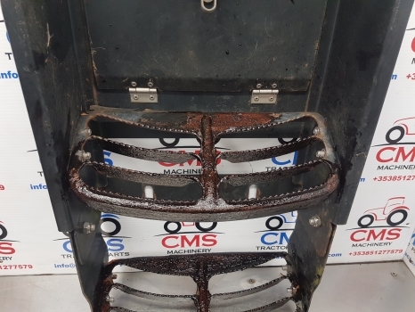 Claas Arion 640, 500, 600 Foot Step Lhs 0012609203, 0012609204 - Боковая подножка для Сельскохозяйственной техники: фото 3 Claas Arion 640, 500, 600 Foot Step Lhs 0012609203, 0012609204 - Боковая подножка для Сельскохозяйственной техники: фото 3