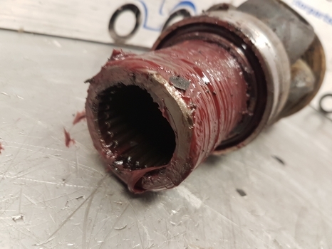 Claas Arion Ares 640 Carraro Front Axle Drive Shaft 6000104503 - Приводный вал для Тракторов: фото 2 Claas Arion Ares 640 Carraro Front Axle Drive Shaft 6000104503 - Приводный вал для Тракторов: фото 2