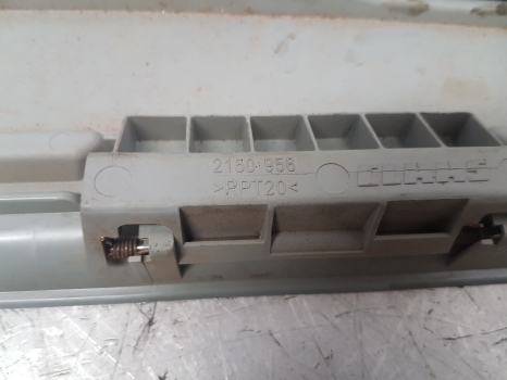 Claas Axion, Arion 640 Cab Roof Trim Assy 2150956, 2150955, 0021515854 - Кузов и экстерьер для Тракторов: фото 3 Claas Axion, Arion 640 Cab Roof Trim Assy 2150956, 2150955, 0021515854 - Кузов и экстерьер для Тракторов: фото 3