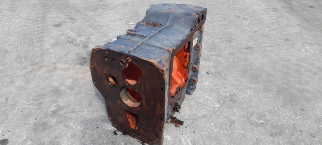 Deutz-fahr Agroton 106 Zf Transmission Housing 2093401026, 04424905, 2093401026f - Коробка передач: фото 2 Deutz-fahr Agroton 106 Zf Transmission Housing 2093401026, 04424905, 2093401026f - Коробка передач: фото 2
