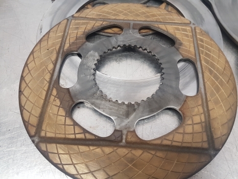 Fendt 818 Brake Disc Kit 835100321071, 716150150500 - Тормозной диск для Сельскохозяйственной техники: фото 3 Fendt 818 Brake Disc Kit 835100321071, 716150150500 - Тормозной диск для Сельскохозяйственной техники: фото 3