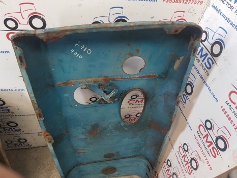 Ford 10 Series 7710, 6710 Bonnet Hood Panel 5 Holes, E1nn16a724aa, D8nn16a724ba - Капот для Тракторов: фото 3 Ford 10 Series 7710, 6710 Bonnet Hood Panel 5 Holes, E1nn16a724aa, D8nn16a724ba - Капот для Тракторов: фото 3