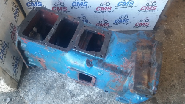 Ford 5610, 7610, 6610, 7710, 7810, 7910, 8210 Transmission Housing E2nn7006ea - Коробка передач: фото 2 Ford 5610, 7610, 6610, 7710, 7810, 7910, 8210 Transmission Housing E2nn7006ea - Коробка передач: фото 2