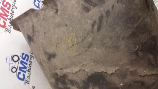 Ford 6710, 7710 Radiator Cowling E5nn8146ba, E5nn8146da - Система охлаждения для Тракторов: фото 5 Ford 6710, 7710 Radiator Cowling E5nn8146ba, E5nn8146da - Система охлаждения для Тракторов: фото 5