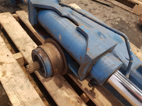 Ось и запчасти Ford 7740, 5640, 6640 Carraro 709 S2 Front Axle Complete 125150, Car128939: фото 7