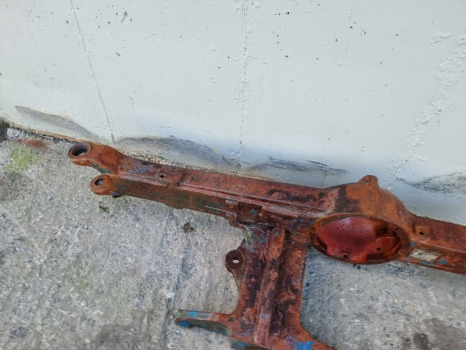 Ford Tw 10 Tw 20 Apl3052, Front Axle Housing Zp1927693, 81927693 - Передняя ось: фото 3 Ford Tw 10 Tw 20 Apl3052, Front Axle Housing Zp1927693, 81927693 - Передняя ось: фото 3