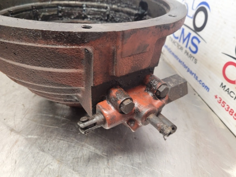 Ford Tw20 Transmission Dual Power Housing Valve D8nnn477da, D8nn7r033aa, D8nn7r030aa - Коробка передач: фото 5 Ford Tw20 Transmission Dual Power Housing Valve D8nnn477da, D8nn7r033aa, D8nn7r030aa - Коробка передач: фото 5