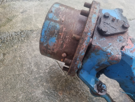 Ford Tw25, Tw35, 8730, 8830 Front Axle Rh Hub Complete Zp4472355168, 83944714 - Передняя ось: фото 4 Ford Tw25, Tw35, 8730, 8830 Front Axle Rh Hub Complete Zp4472355168, 83944714 - Передняя ось: фото 4