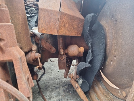 John Deere 6320, 6020, 6m, 6r Series, Rear axle housing Assy Al157747 - Задняя ось: фото 1 John Deere 6320, 6020, 6m, 6r Series, Rear axle housing Assy Al157747 - Задняя ось: фото 1