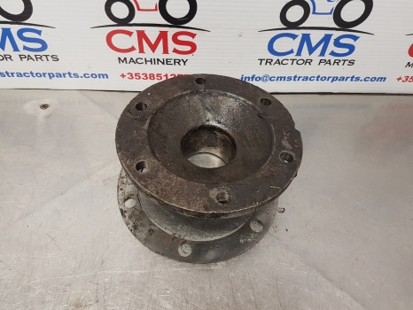 John Deere 6820, 6115m, 6910, 6930premium, 7400, 7515 Bearing Housing R105849 - Задняя ось: фото 4 John Deere 6820, 6115m, 6910, 6930premium, 7400, 7515 Bearing Housing R105849 - Задняя ось: фото 4