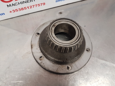 John Deere 6820, 6115m, 6910, 6930premium, 7400, 7515 Bearing Housing R105849 - Задняя ось: фото 3 John Deere 6820, 6115m, 6910, 6930premium, 7400, 7515 Bearing Housing R105849 - Задняя ось: фото 3