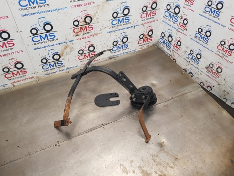 Kubota M5092 Front Axle Mudguard Bracket Lhs Assy - Крыло: фото 1 Kubota M5092 Front Axle Mudguard Bracket Lhs Assy - Крыло: фото 1