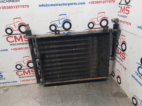 Kubota M5092 Oil Cooler - Радиатор: фото 2 Kubota M5092 Oil Cooler - Радиатор: фото 2