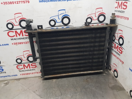 Kubota M5092 Oil Cooler - Радиатор: фото 4 Kubota M5092 Oil Cooler - Радиатор: фото 4