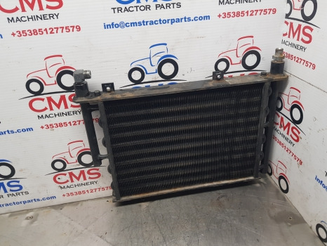 Kubota M5092 Oil Cooler - Радиатор: фото 3 Kubota M5092 Oil Cooler - Радиатор: фото 3