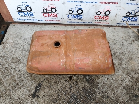 Massey Ferguson 135 Original Fuel Tank 897401m91, 897390m91, 897390m91 - Топливный бак для Тракторов: фото 1 Massey Ferguson 135 Original Fuel Tank 897401m91, 897390m91, 897390m91 - Топливный бак для Тракторов: фото 1