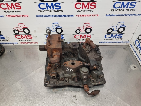 Massey Ferguson 5612, 5600 Hydraulic Valve Cover 4305800h1, 4360782m1 - Гидравлика: фото 1 Massey Ferguson 5612, 5600 Hydraulic Valve Cover 4305800h1, 4360782m1 - Гидравлика: фото 1