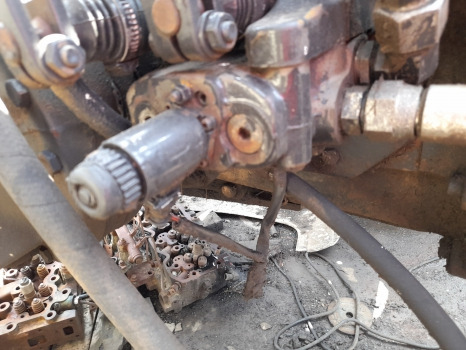 Massey Ferguson 6160, Fiaf F Valtra 6400 Hydraulic Lift Control Valve V31287110 - Гидравлика: фото 3 Massey Ferguson 6160, Fiaf F Valtra 6400 Hydraulic Lift Control Valve V31287110 - Гидравлика: фото 3