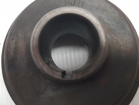 Massey Ferguson 65 Mk1 Engine Crankshaft Pulley 0670319, 31143721, 1641063m1 - Двигатель и запчасти: фото 3 Massey Ferguson 65 Mk1 Engine Crankshaft Pulley 0670319, 31143721, 1641063m1 - Двигатель и запчасти: фото 3