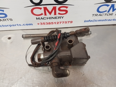 Massey Ferguson 675, 399, 372n, 375, 4225, 4255 Hydraulic Valve Assy 1679099m95 - Гидравлический клапан для Тракторов: фото 3 Massey Ferguson 675, 399, 372n, 375, 4225, 4255 Hydraulic Valve Assy 1679099m95 - Гидравлический клапан для Тракторов: фото 3