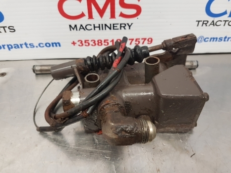 Massey Ferguson 675, 399, 372n, 375, 4225, 4255 Hydraulic Valve Assy 1679099m95 - Гидравлический клапан для Тракторов: фото 2 Massey Ferguson 675, 399, 372n, 375, 4225, 4255 Hydraulic Valve Assy 1679099m95 - Гидравлический клапан для Тракторов: фото 2