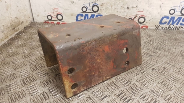 Massey Ferguson 690, 698, 699 Cab Suspension Bracket Mounting Lhs 1680876m91 - Подвеска кабины для Тракторов: фото 4 Massey Ferguson 690, 698, 699 Cab Suspension Bracket Mounting Lhs 1680876m91 - Подвеска кабины для Тракторов: фото 4