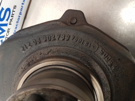 New Holland Lm435a, Mlt 634-120 Swivel Housing Front Rhs Rear Lhs 212.06.002.789 - Поворотный кулак для Телескопических погрузчиков: фото 4 New Holland Lm435a, Mlt 634-120 Swivel Housing Front Rhs Rear Lhs 212.06.002.789 - Поворотный кулак для Телескопических погрузчиков: фото 4