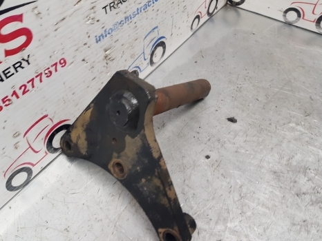 New Holland T4, T5, T5000 T5.95 Lift Assist Cylinder Bracket Rhs 5182277 - Гидравлический цилиндр для Тракторов: фото 2 New Holland T4, T5, T5000 T5.95 Lift Assist Cylinder Bracket Rhs 5182277 - Гидравлический цилиндр для Тракторов: фото 2