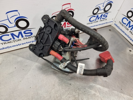 Кабели/ Провода New Holland T5.120, T5 Series, Battery Wiring With Fuse Box 47866255, 87716664: фото 6
