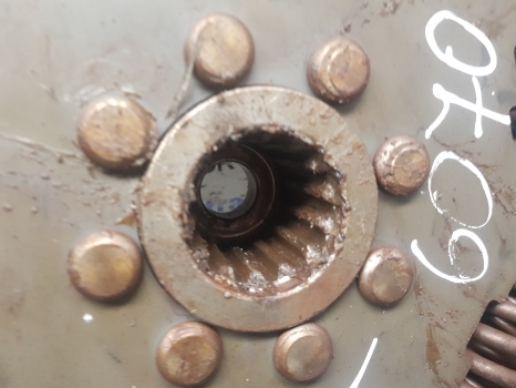 New Holland T6000, T7, T7000 T6070 Engine Flywheel Complete 87300081; 87300082 - Маховик для Тракторов: фото 2 New Holland T6000, T7, T7000 T6070 Engine Flywheel Complete 87300081; 87300082 - Маховик для Тракторов: фото 2