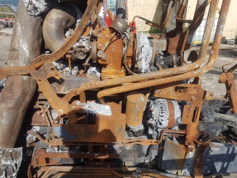 New Holland T7.225 Engine F4dfe613 Cylinder Block, Head, Crankshaft, Sump Nut - Двигатель: фото 2 New Holland T7.225 Engine F4dfe613 Cylinder Block, Head, Crankshaft, Sump Nut - Двигатель: фото 2