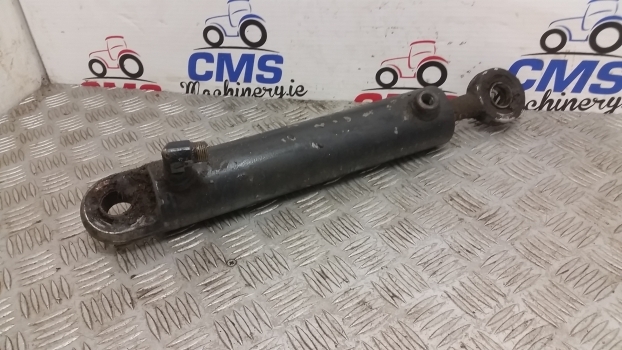 New Holland T7, T7000 Series T7040 Lift Cylinder, Ram 84527512, 87644502 - Гидравлический цилиндр для Тракторов: фото 2 New Holland T7, T7000 Series T7040 Lift Cylinder, Ram 84527512, 87644502 - Гидравлический цилиндр для Тракторов: фото 2