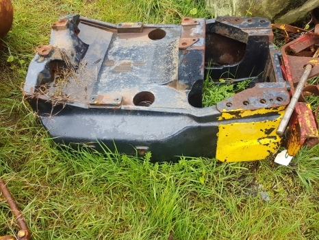New Holland Tm140, Tm, Case Mxm 4wd Front Axle Support 82031504, 82037028 - Ступица для Тракторов: фото 4 New Holland Tm140, Tm, Case Mxm 4wd Front Axle Support 82031504, 82037028 - Ступица для Тракторов: фото 4