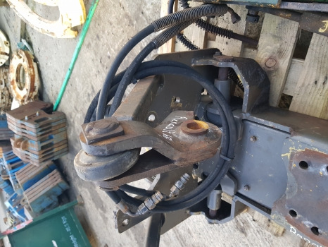 Renault Claas Ares 500, 600 Series 656 Rx/rz Pick Up Hitch Dromone 7711132207 - Рама/ Шасси: фото 4 Renault Claas Ares 500, 600 Series 656 Rx/rz Pick Up Hitch Dromone 7711132207 - Рама/ Шасси: фото 4