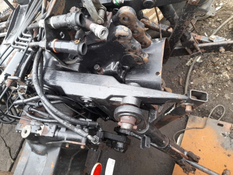 Valtra 6400, 6100, 6200, 6300 Crossshaft Arm Lhs V33333500, Tb0562 - Подвеска: фото 1 Valtra 6400, 6100, 6200, 6300 Crossshaft Arm Lhs V33333500, Tb0562 - Подвеска: фото 1
