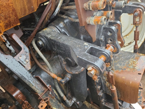 Valtra S230, S240, S260, S280 Crossshaft Arm Lhs Tbo 308, V34003700 - Подвеска: фото 1 Valtra S230, S240, S260, S280 Crossshaft Arm Lhs Tbo 308, V34003700 - Подвеска: фото 1