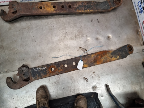 Valtra S230, S240, S260, S280 Lift Arm Rhs V33769200 - Подвеска: фото 4 Valtra S230, S240, S260, S280 Lift Arm Rhs V33769200 - Подвеска: фото 4