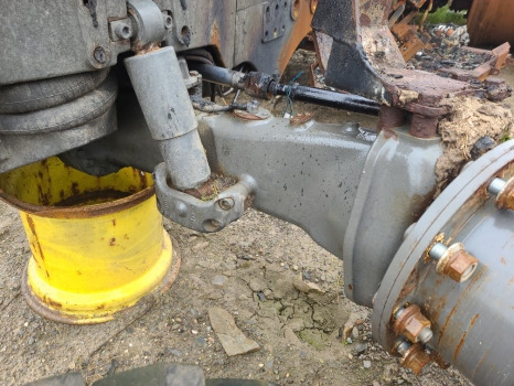 Valtra T174ea Dana Spicer 740/560 Front Axle Housing Lhs 755.01.060.61, 755.01.760.01 - Передняя ось для Сельскохозяйственной техники: фото 1 Valtra T174ea Dana Spicer 740/560 Front Axle Housing Lhs 755.01.060.61, 755.01.760.01 - Передняя ось для Сельскохозяйственной техники: фото 1