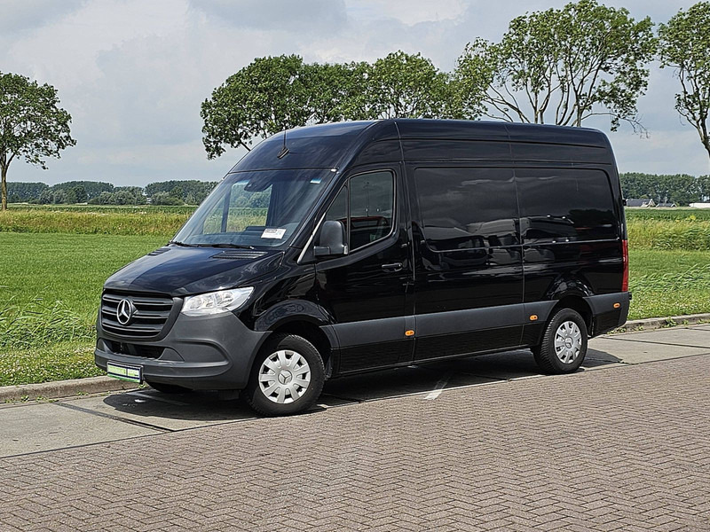 Mercedes-Benz Sprinter 317 L2H2 3.5t-Trekhaak - Цельнометаллический фургон: фото 2 Mercedes-Benz Sprinter 317 L2H2 3.5t-Trekhaak - Цельнометаллический фургон: фото 2