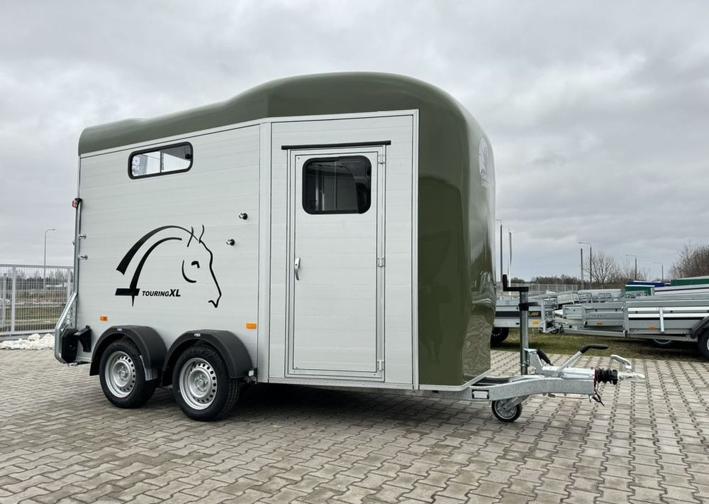 CHEVAL LIBERTÉ Touring Country XL przyczepa na dwa konie | duża siodlarnia | drzwi boczne | rampa przednia | 387×179 cm | ALUMINIOWA | Debon | dostawa | mocna i solidna | - Прицеп-коневоз: фото 4 CHEVAL LIBERTÉ Touring Country XL przyczepa na dwa konie | duża siodlarnia | drzwi boczne | rampa przednia | 387×179 cm | ALUMINIOWA | Debon | dostawa | mocna i solidna | - Прицеп-коневоз: фото 4