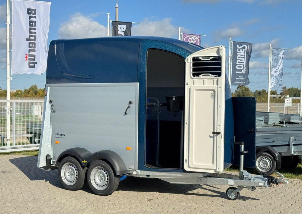 HUMBAUR Pegasus 2400 | siodlarnia, DMC 2400kg, przyczepa do przewozu 2 koni - Прицеп-коневоз: фото 2 HUMBAUR Pegasus 2400 | siodlarnia, DMC 2400kg, przyczepa do przewozu 2 koni - Прицеп-коневоз: фото 2