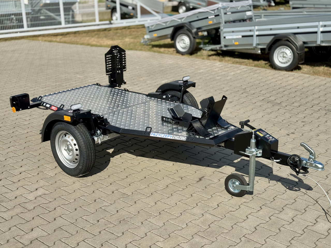 LORRIES MT-1 - przyczepa do przewozu 1 motocykla - Прицеп для мотоцикла: фото 3 LORRIES MT-1 - przyczepa do przewozu 1 motocykla - Прицеп для мотоцикла: фото 3
