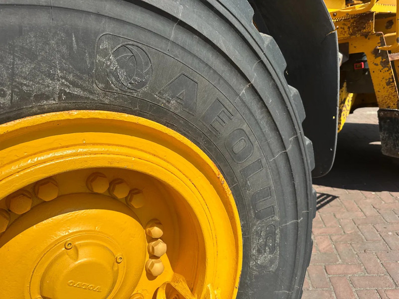 Колёсный погрузчик Volvo L120 F: фото 15 Колёсный погрузчик Volvo L120 F: фото 15