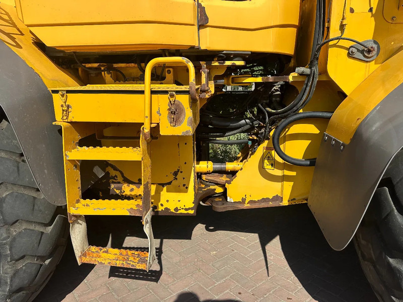 Колёсный погрузчик Volvo L120 F: фото 11 Колёсный погрузчик Volvo L120 F: фото 11