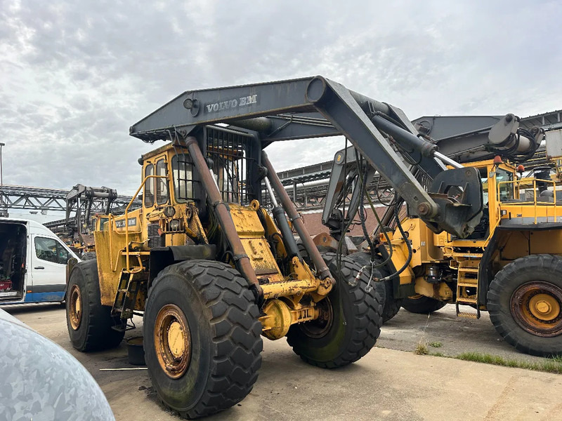 Volvo L160 High Lift - Лесной прицеп: фото 4 Volvo L160 High Lift - Лесной прицеп: фото 4