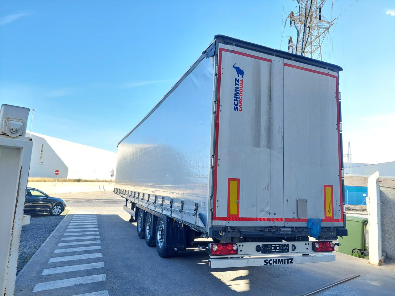 Schmitz Cargobull SCS24/L Varios - Тентованный полуприцеп: фото 4 Schmitz Cargobull SCS24/L Varios - Тентованный полуприцеп: фото 4