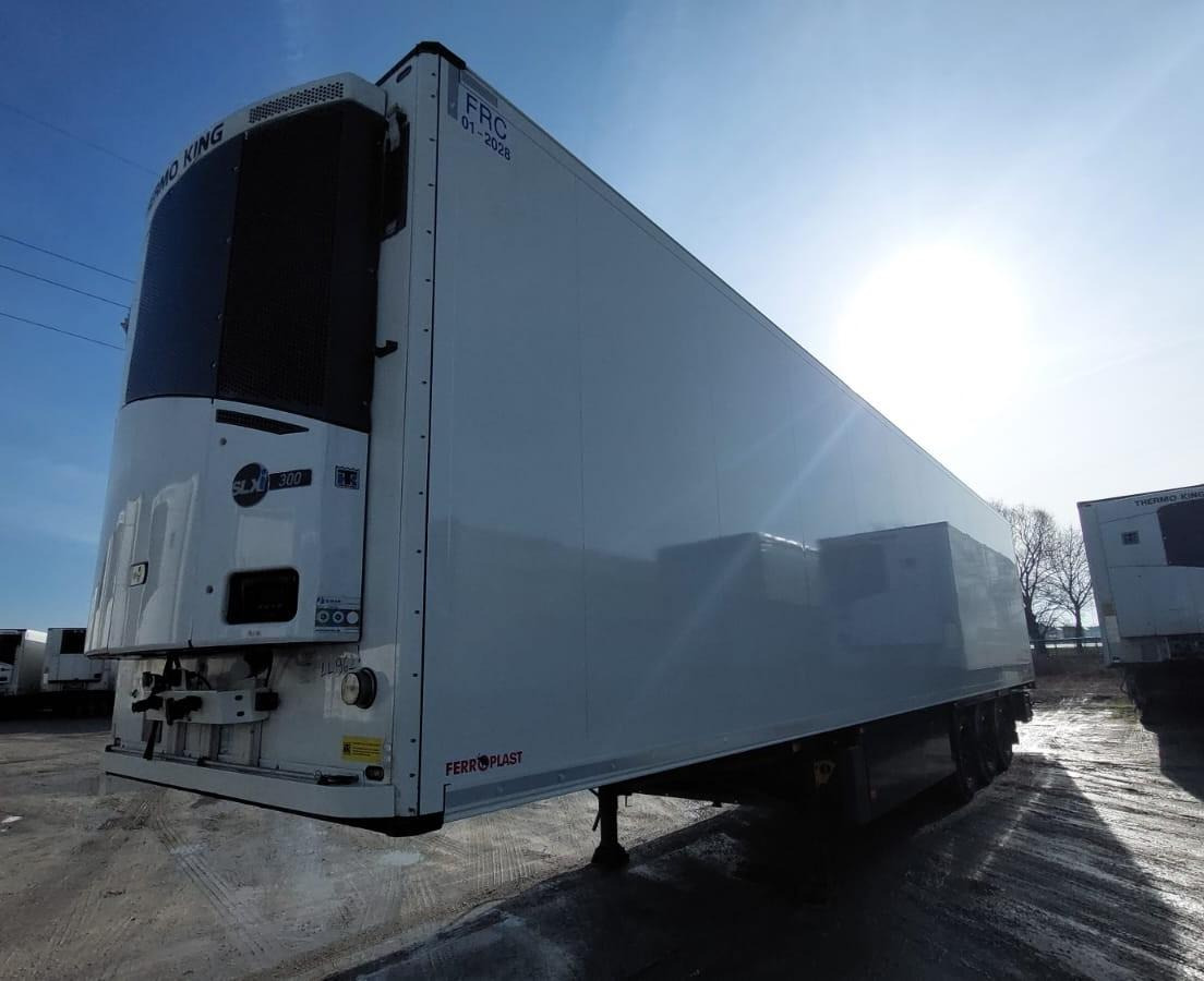 Schmitz Cargobull SKO FP 45 ThermoKing SLXi 300 - Полуприцеп-рефрижератор: фото 1 Schmitz Cargobull SKO FP 45 ThermoKing SLXi 300 - Полуприцеп-рефрижератор: фото 1
