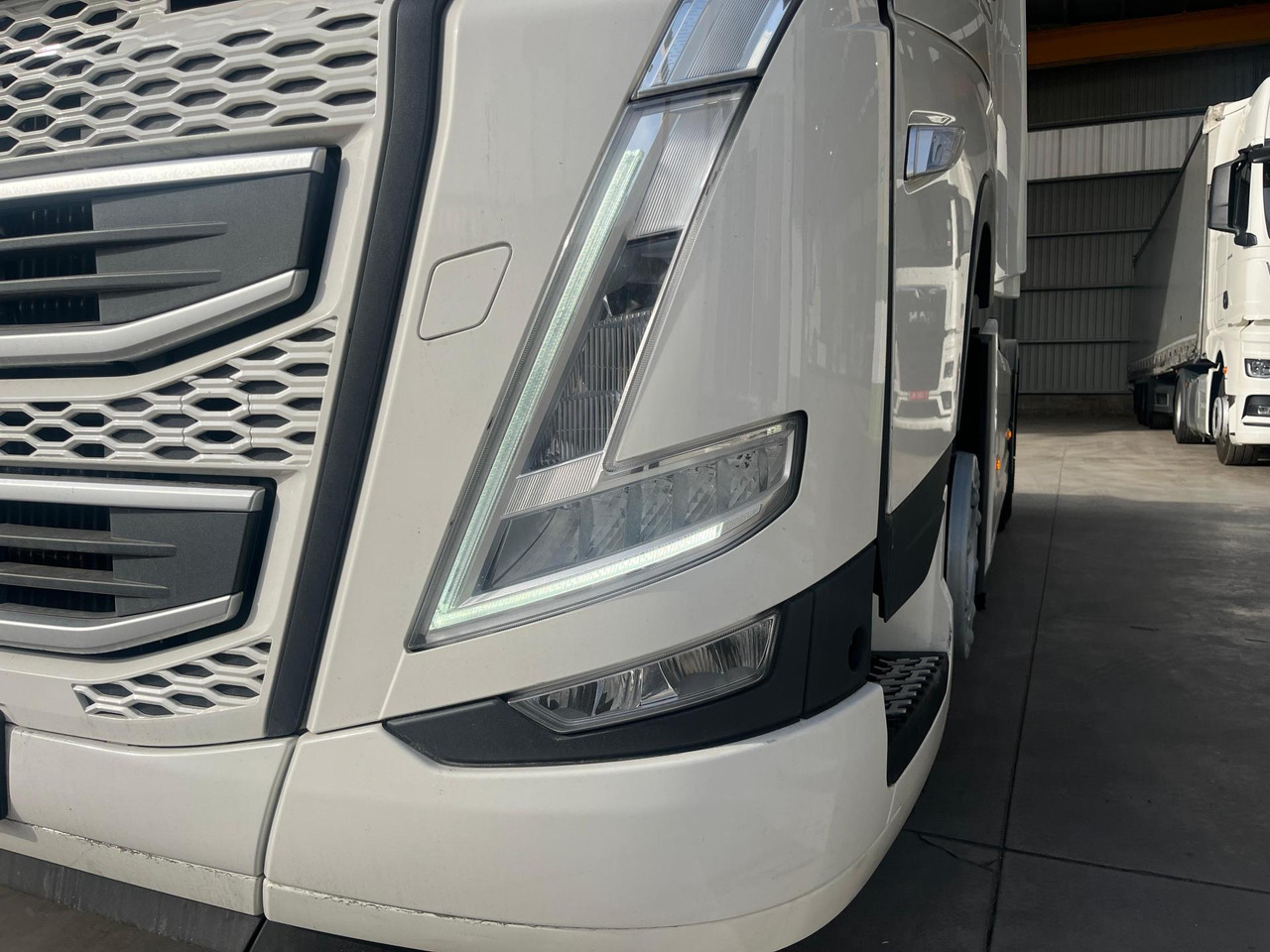 Тягач Volvo FH 460 Globetrotter XL i-Save I-ParkCool: фото 9