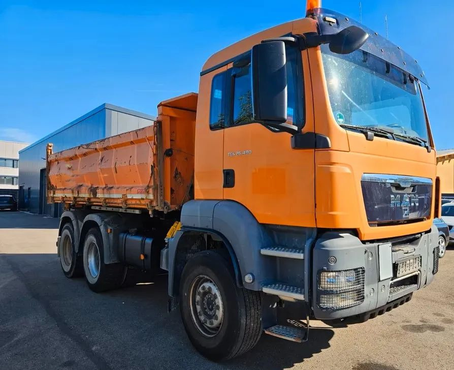 MAN TGS 26.480 6x4 WYWROTKA 3-STRONNA | AUTOMAT | EURO 5 | PRZEBIEG 310 000km! - Самосвал: фото 1 MAN TGS 26.480 6x4 WYWROTKA 3-STRONNA | AUTOMAT | EURO 5 | PRZEBIEG 310 000km! - Самосвал: фото 1
